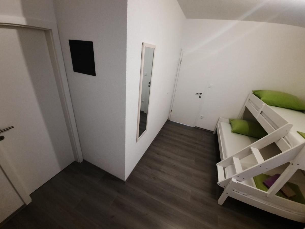 Apartman The Godfather Lägenhet Makarska Exteriör bild